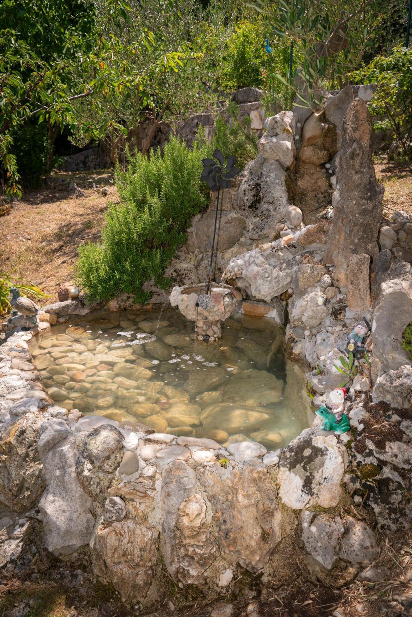 Apartments Srdanovic Omiš Exteriör bild
