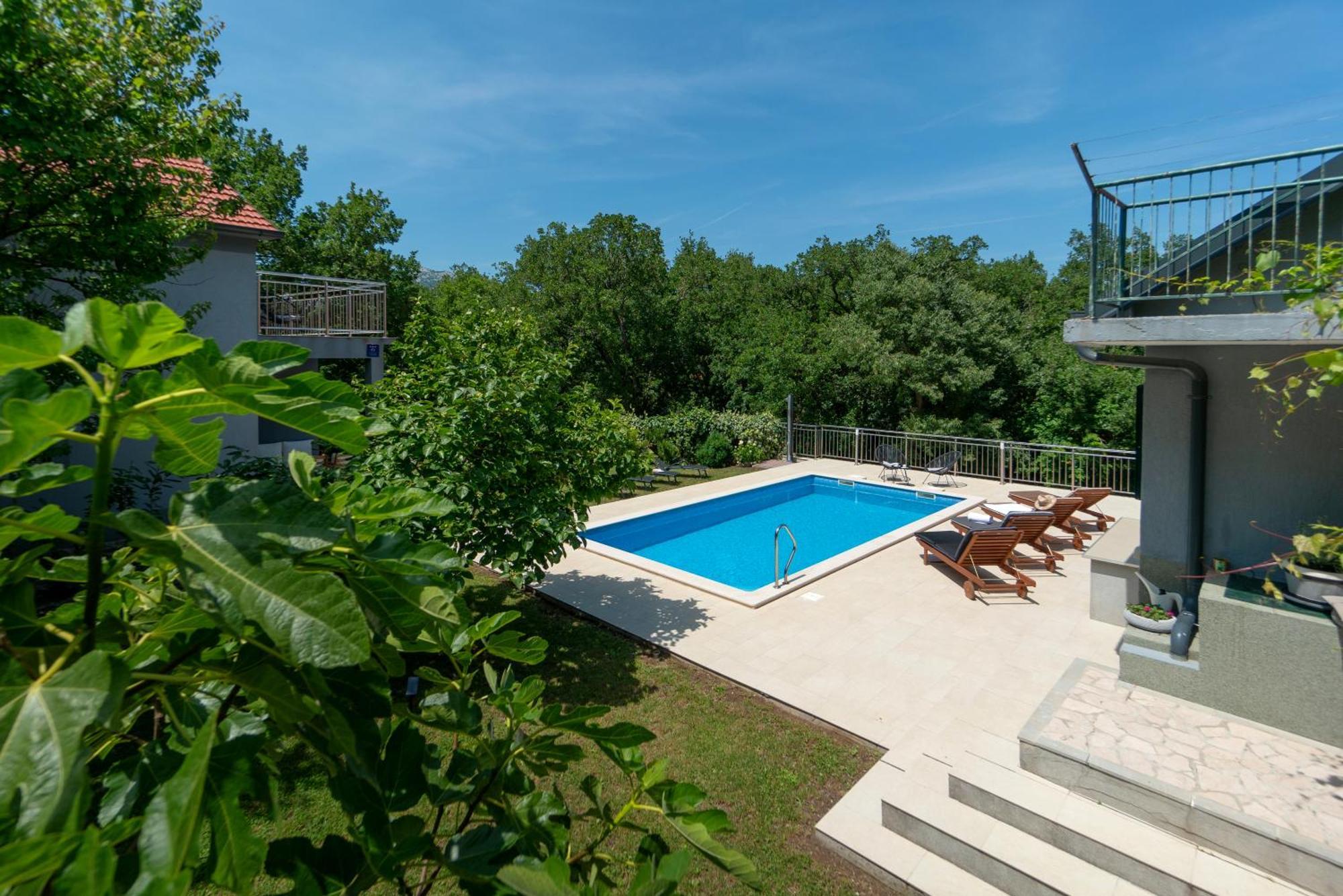 Apartments Srdanovic Omiš Exteriör bild